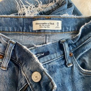 90’s Straight Ultra High Rise Abercrombie Jeans